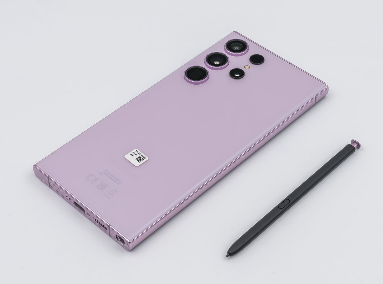 Samsung Galaxy S23 Ultra lavande avec S Pen, réparation Samsung à Liège